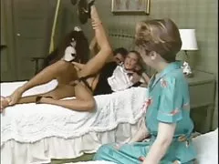 المشهد خمر مع اللسان