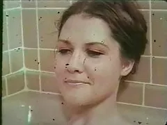 يصب دقيق