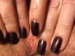 فرك المقربة واللعب من شعر كس