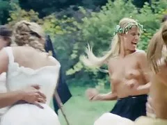 عباءة بولكا
